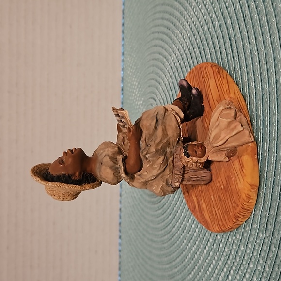 Miss Martha's Collection - Hallie "Sing Praises to the Lord" - Picture 5 of 9